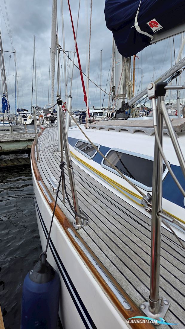 CR YACHTS 390