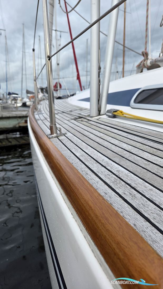 CR YACHTS 390