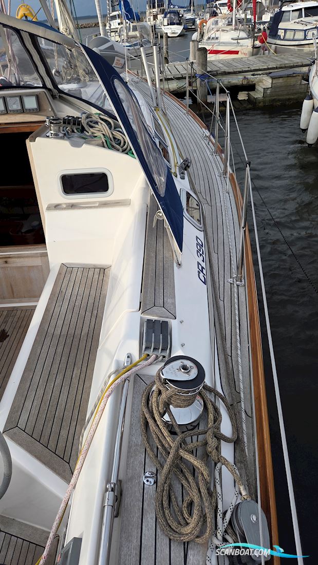 CR YACHTS 390