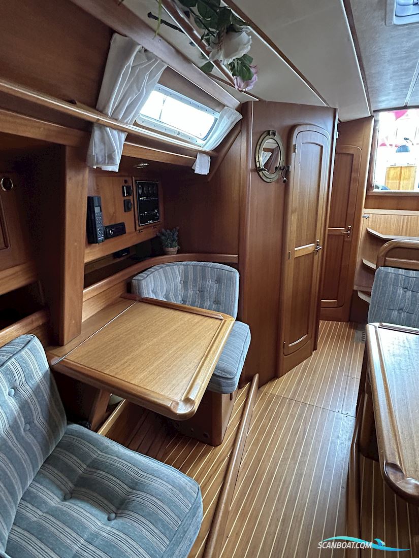 CR YACHTS 390