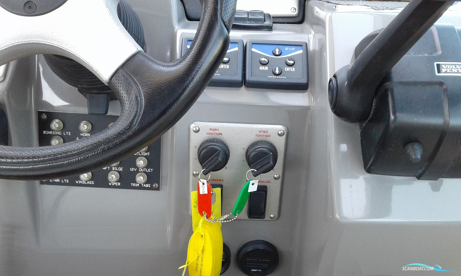 Cruisers Yachts 300 Cxi Express