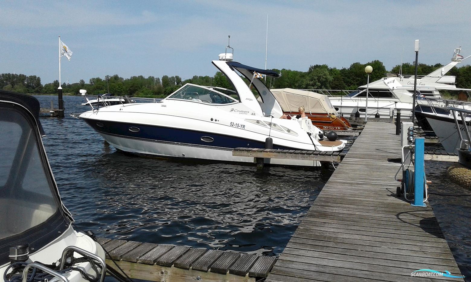 Cruisers Yachts 300 Cxi Express