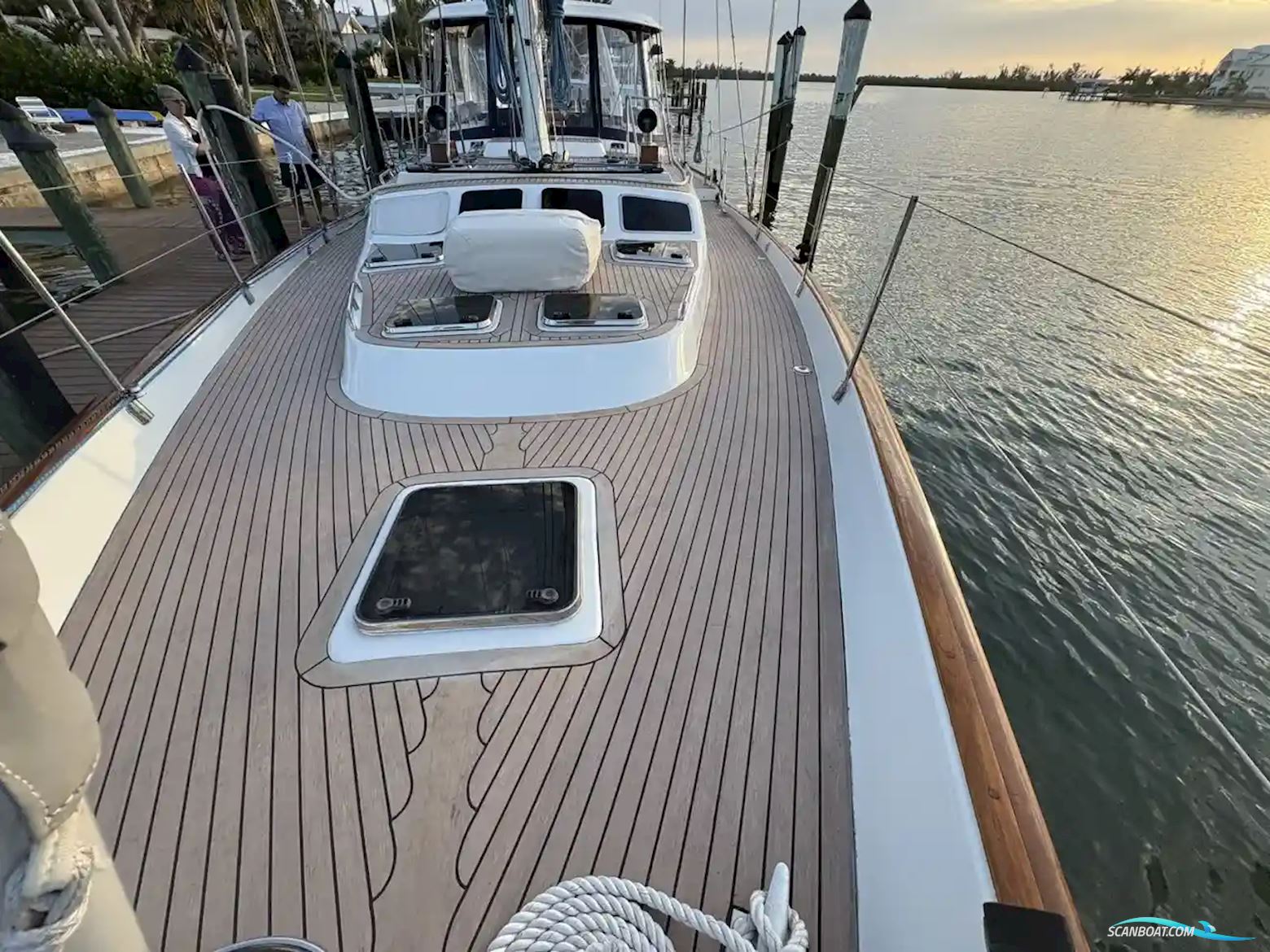 Custom 54