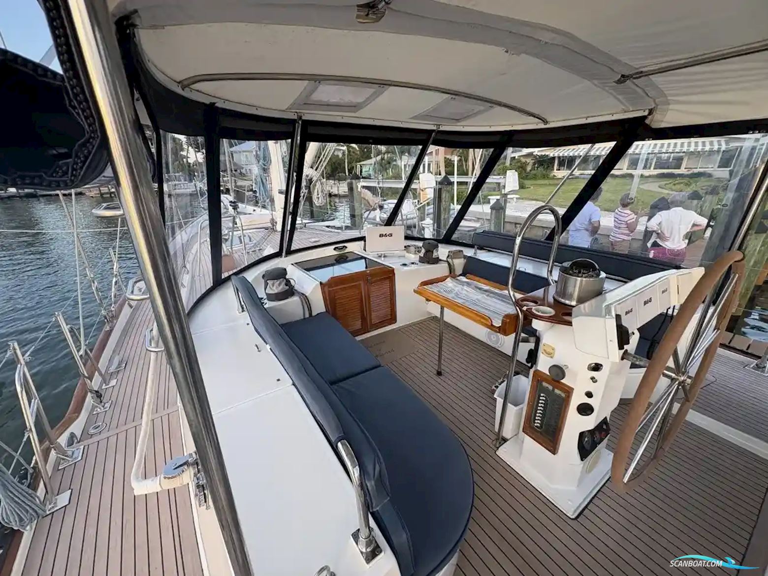 Custom 54