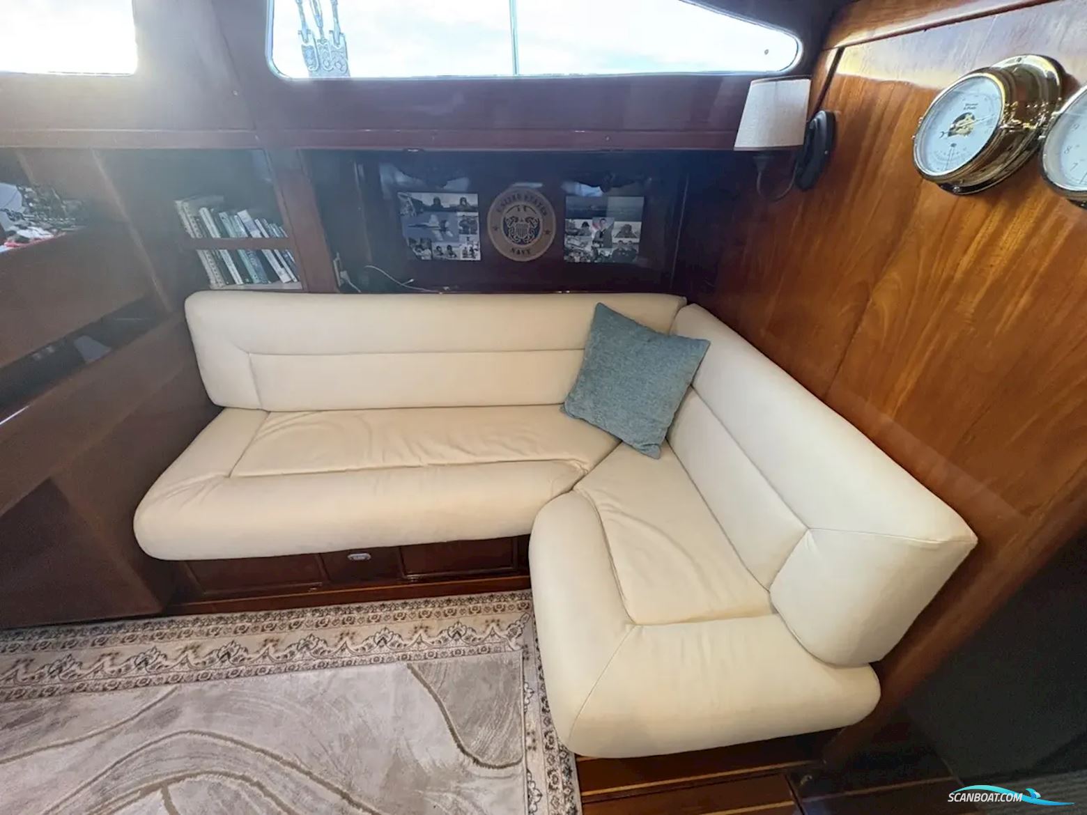 Custom 54