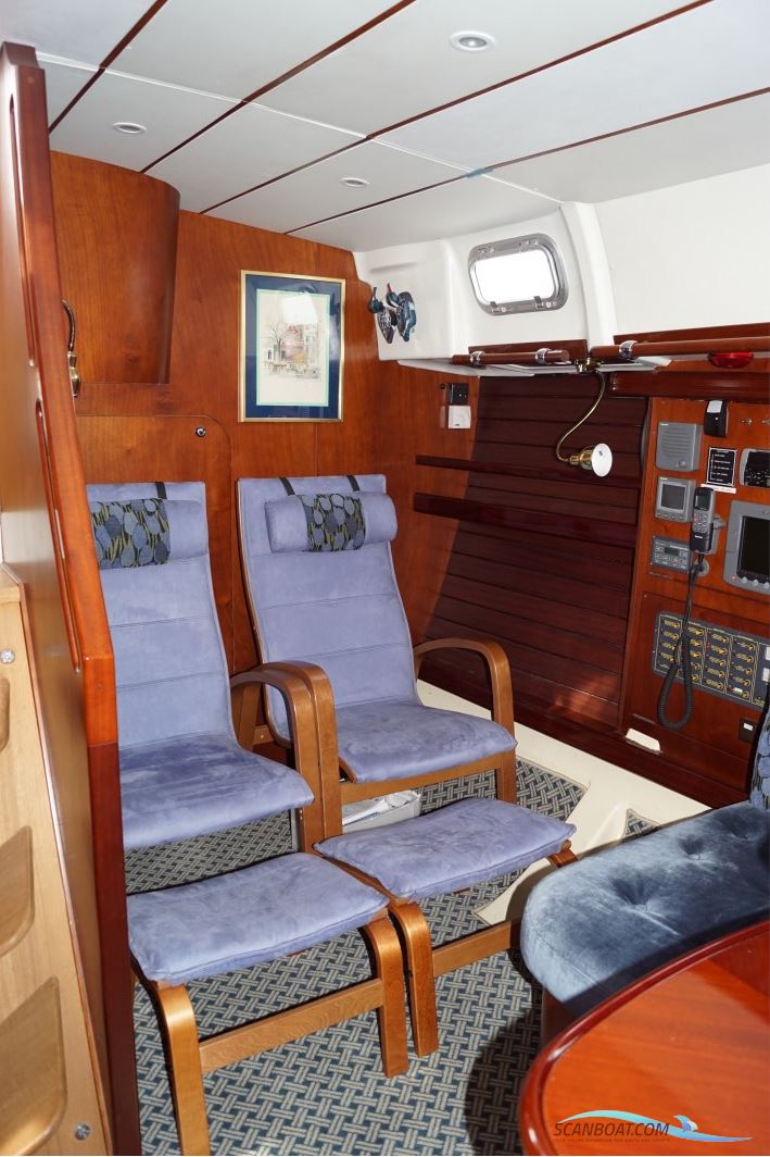 Custom Build 50 Feet Decksalon Yacht