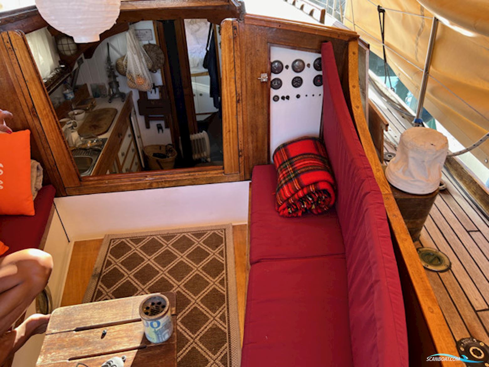 Custom built boat ERYTHEIA Cotre Juan Alsine