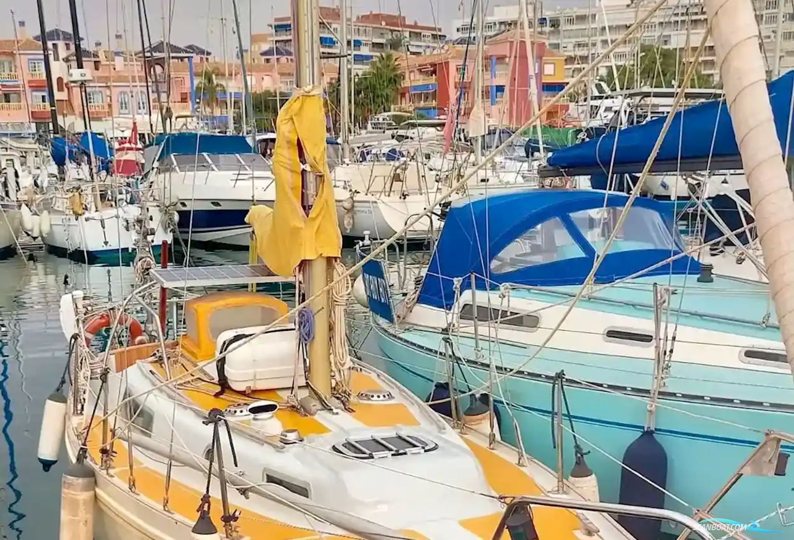 CUTLASS 27