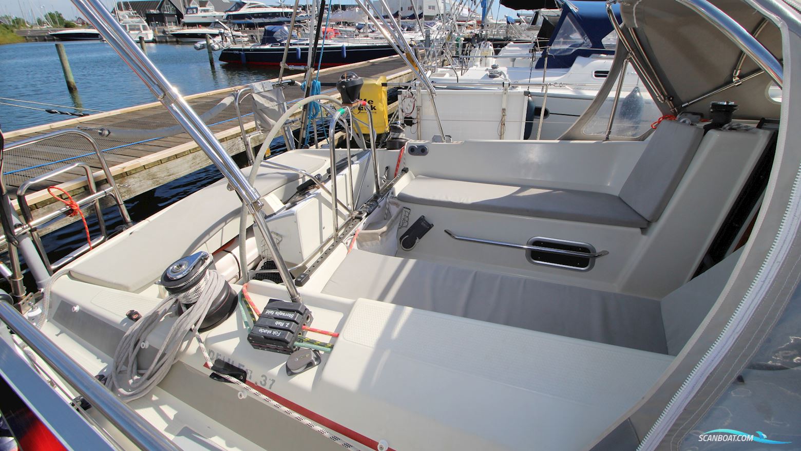 Dehler 37 Cruising 