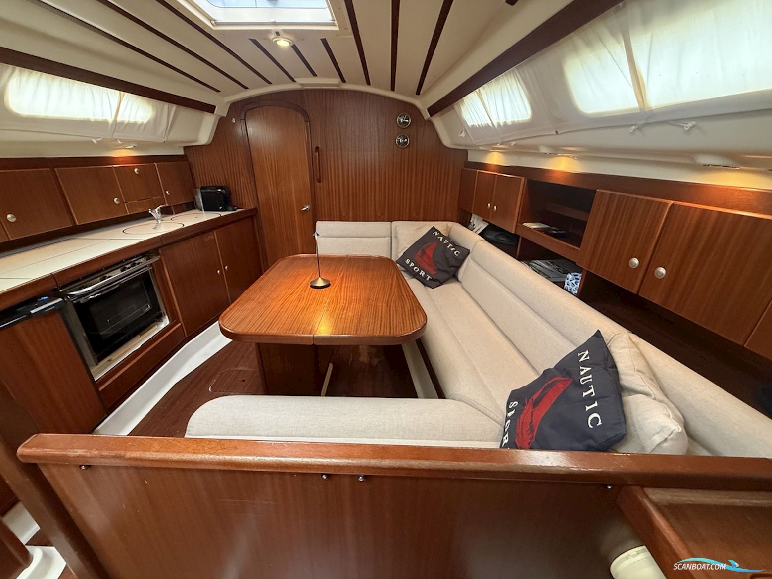 Dehler 37