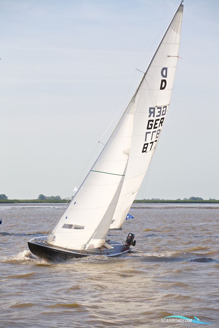 Drachen (Boerresen) Segelboot 1995, mit Aussenborder motor, Deutschland