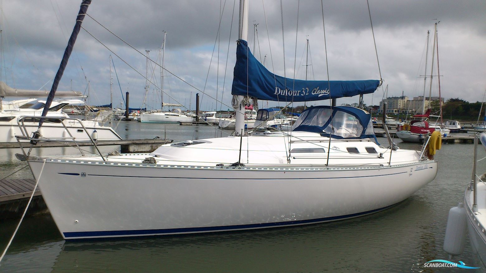 Dufour 32 Classic