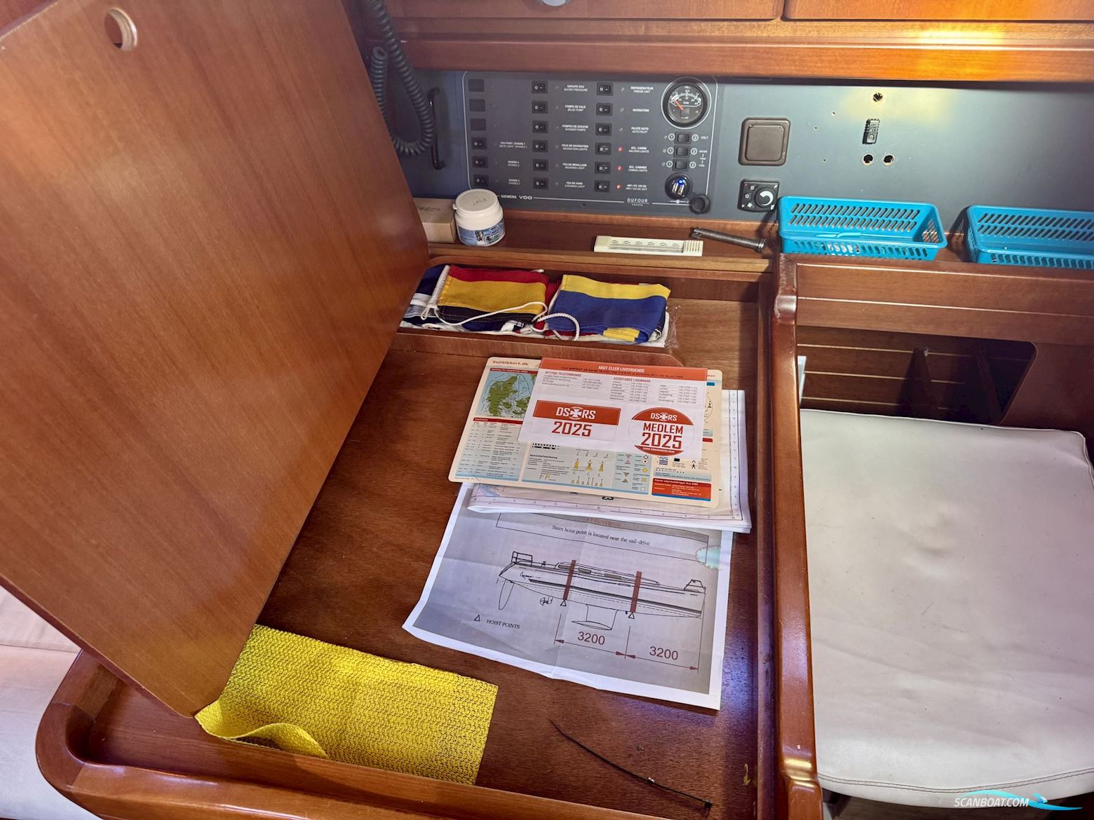 Dufour 325 Grand Large