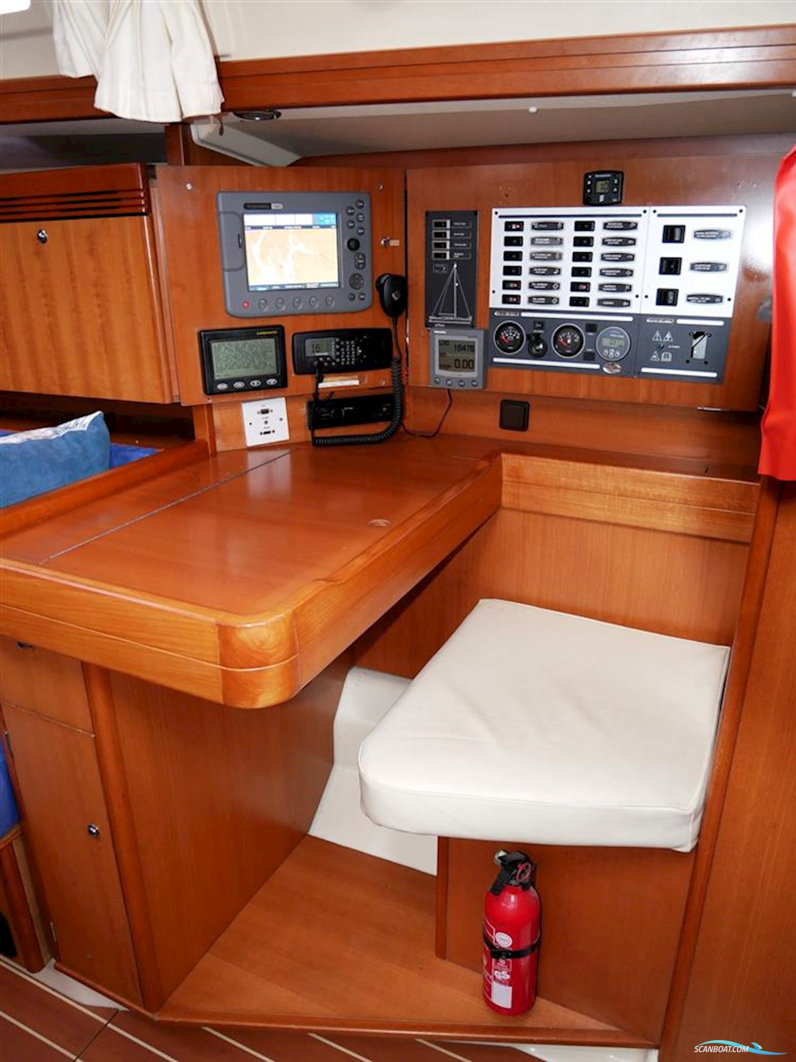 Dufour 34