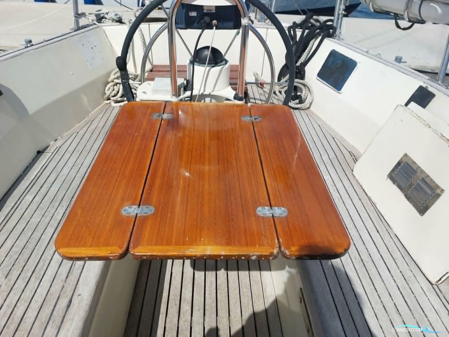 Dufour 35