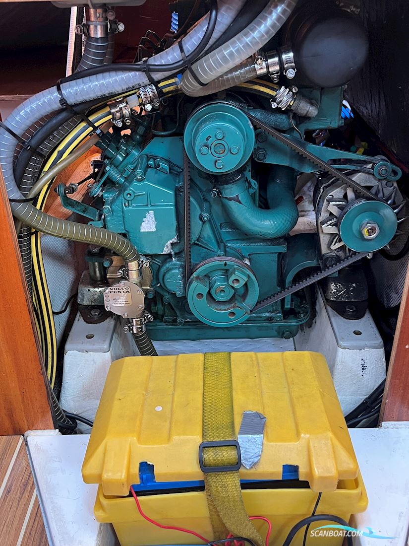 Dufour 38 Classic