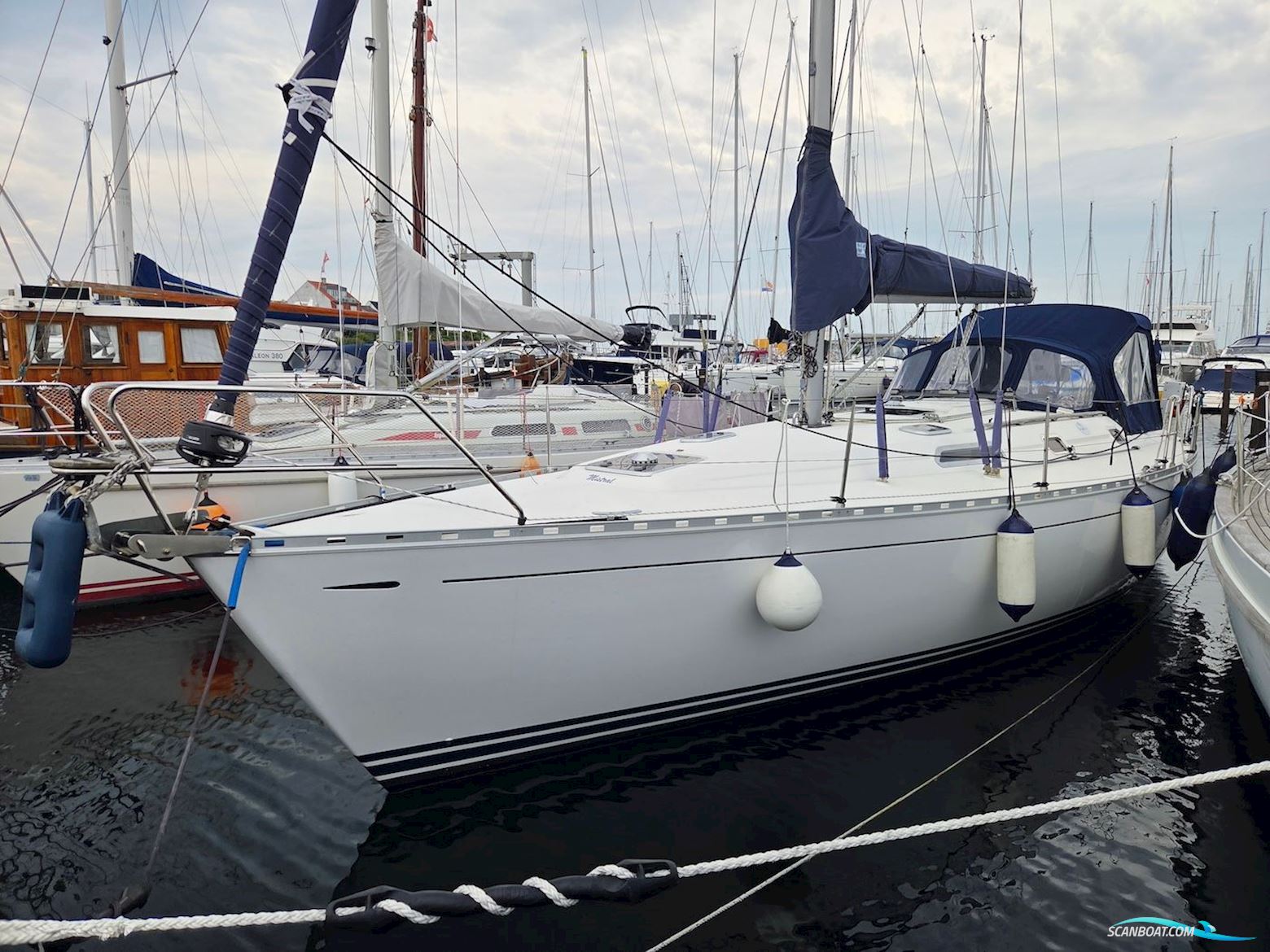 Dufour 38 Classic