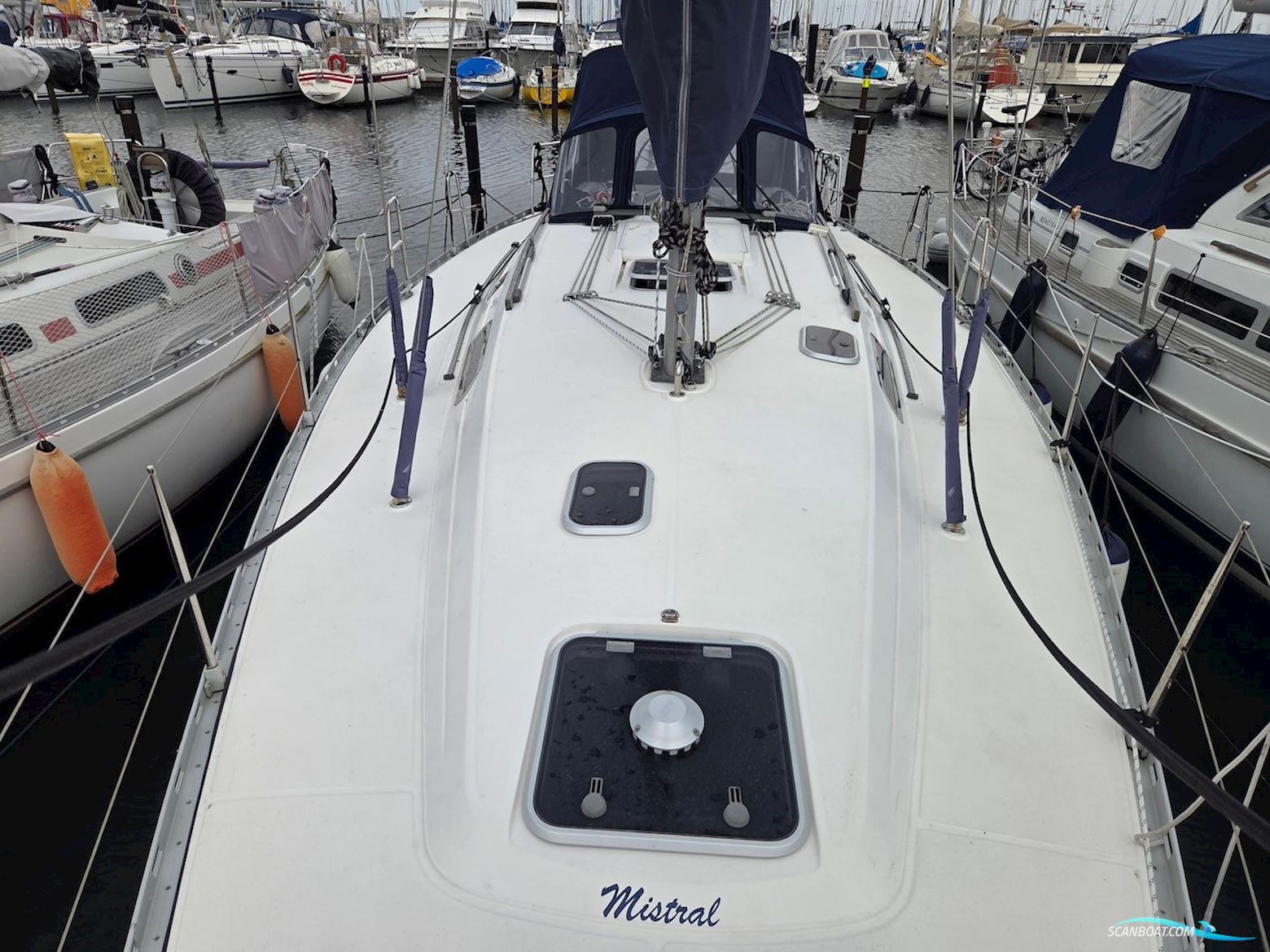 Dufour 38 Classic