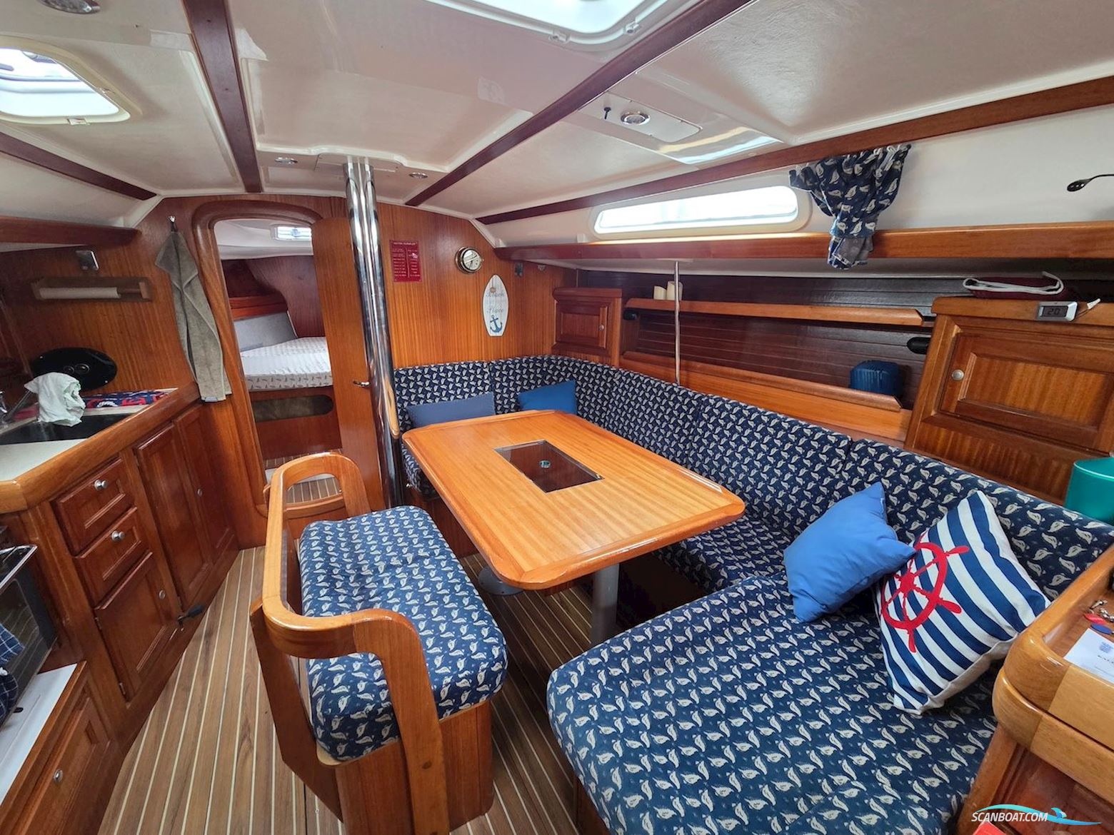 Dufour 38 Classic