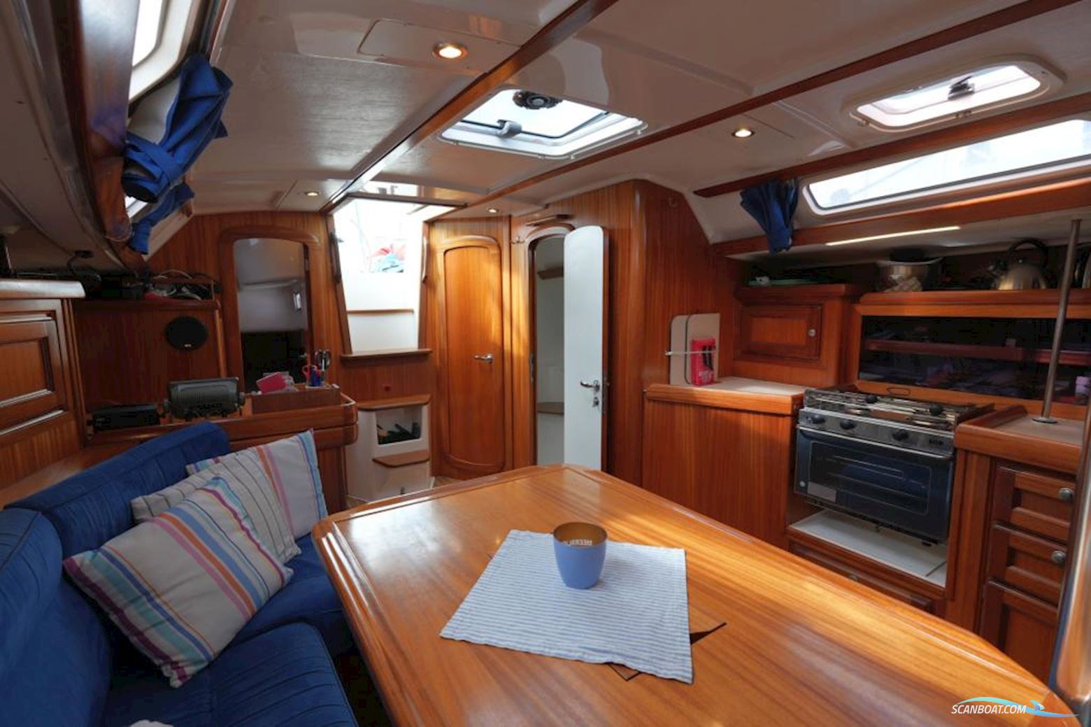 Dufour 38 Classic