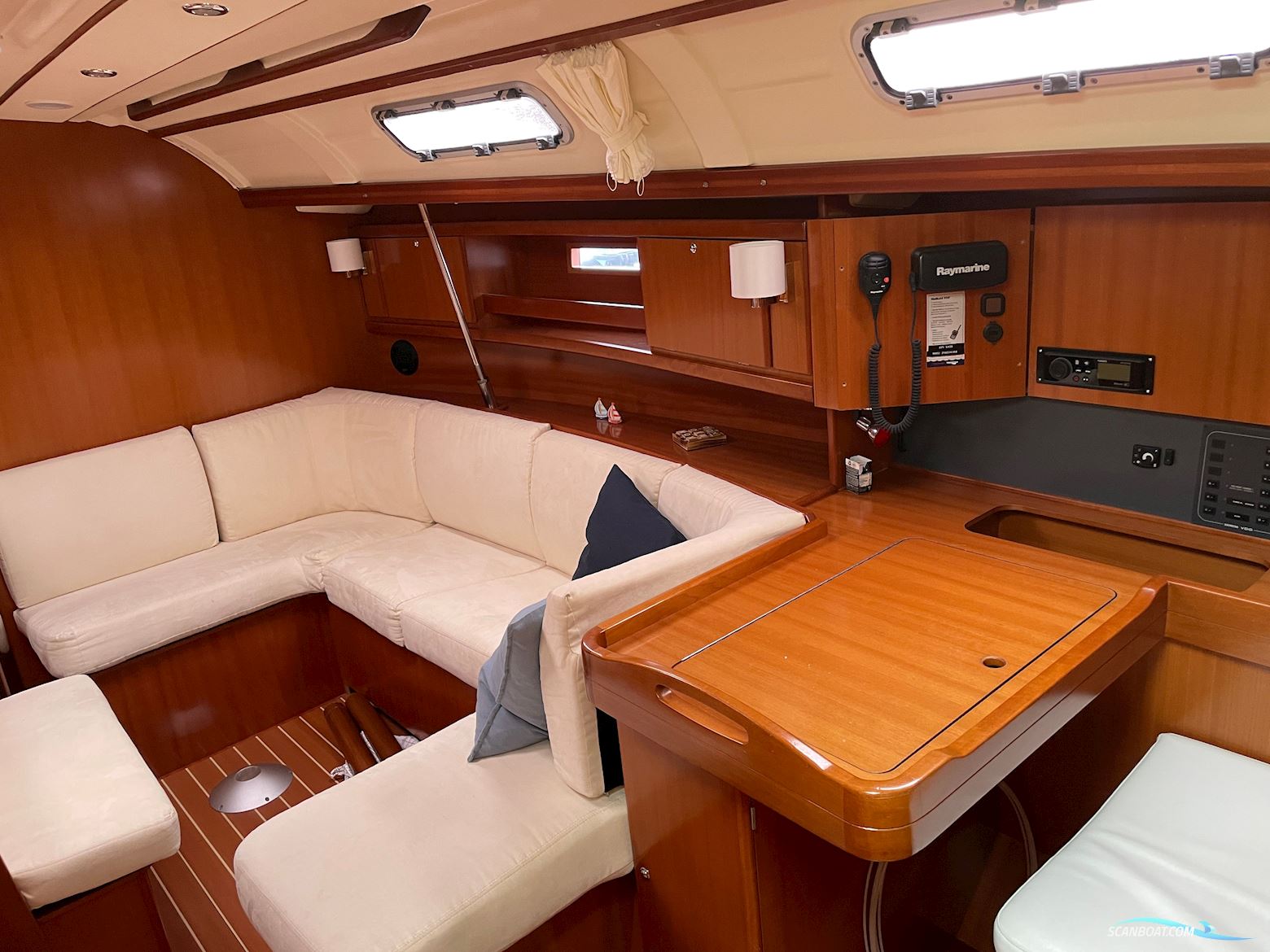 Dufour 385 GL