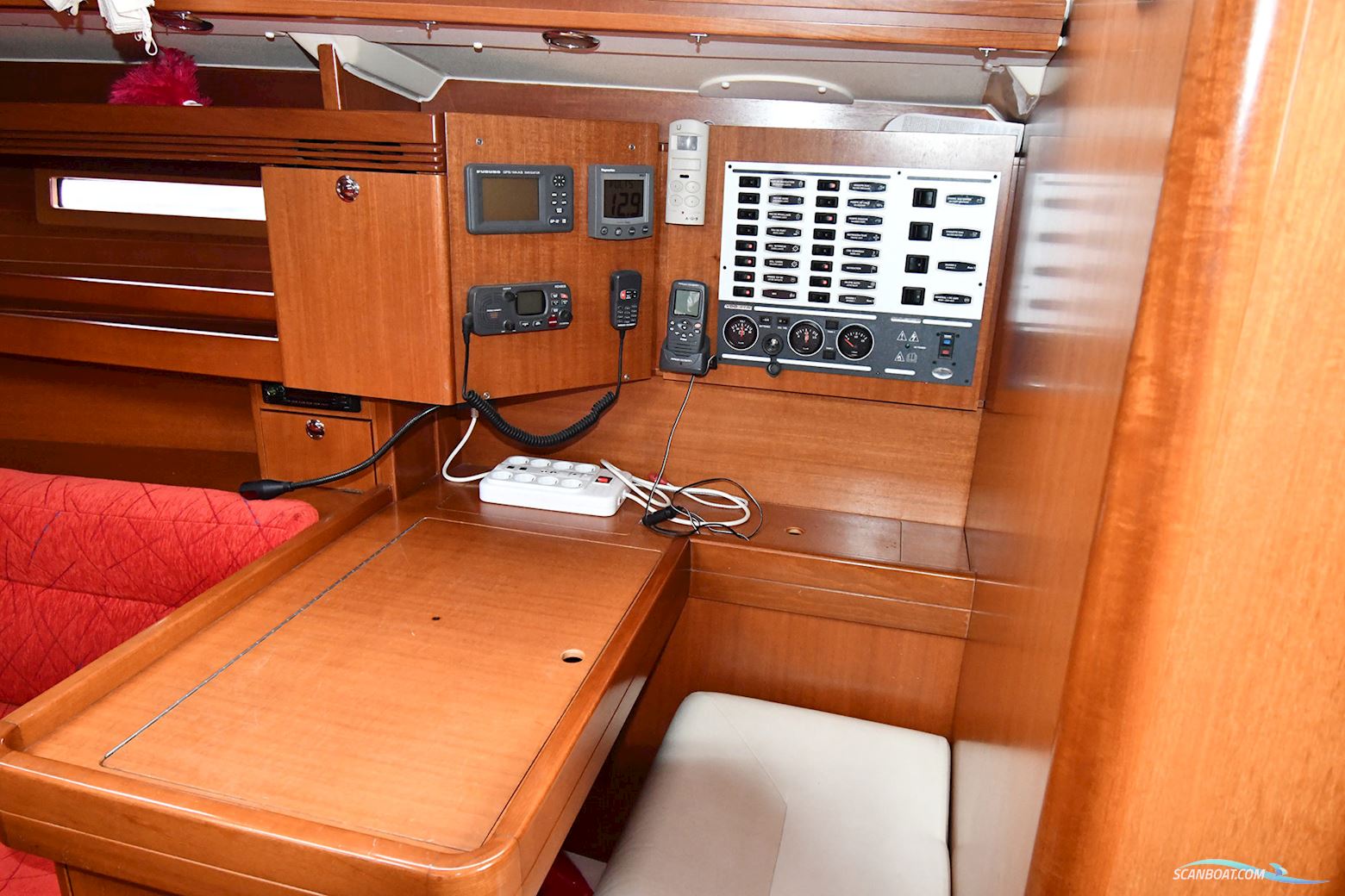 Dufour 40 Performence