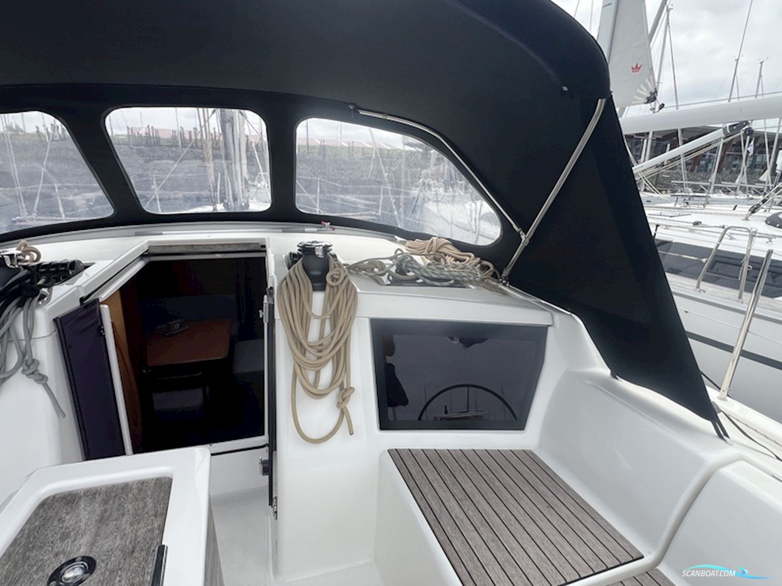 Dufour 430 GL