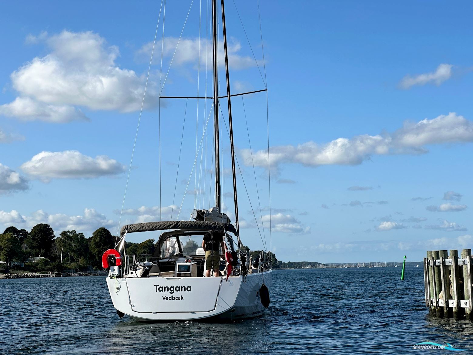 Dufour 430