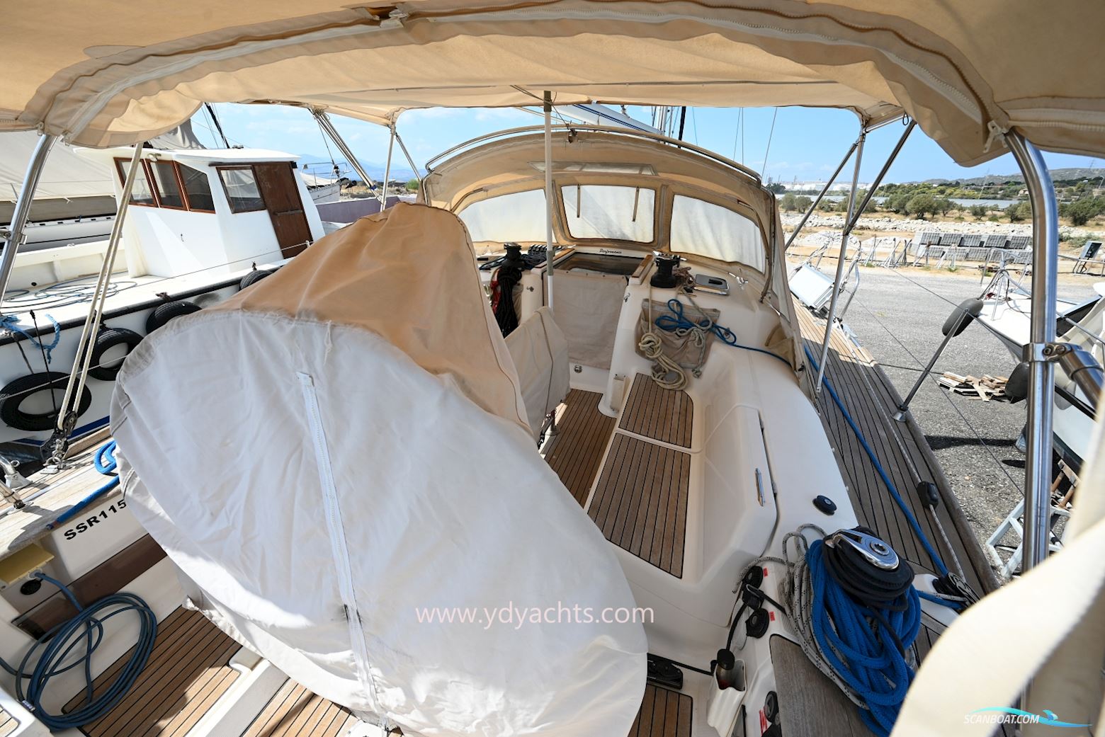 Dufour 44 Performance