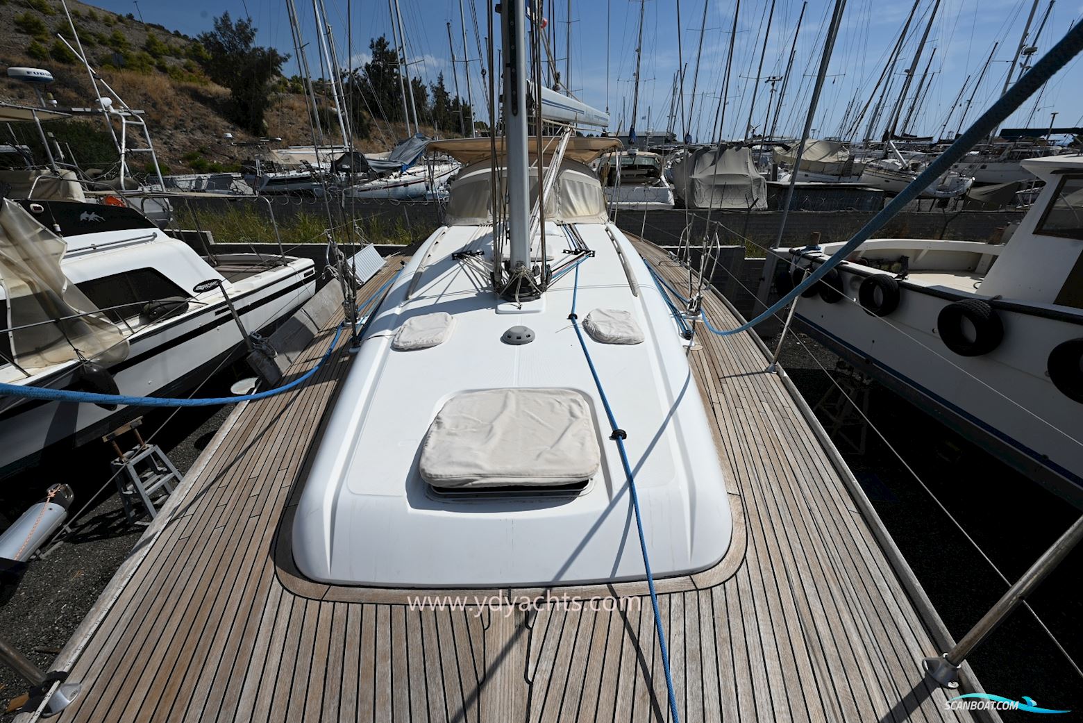 Dufour 44 Performance