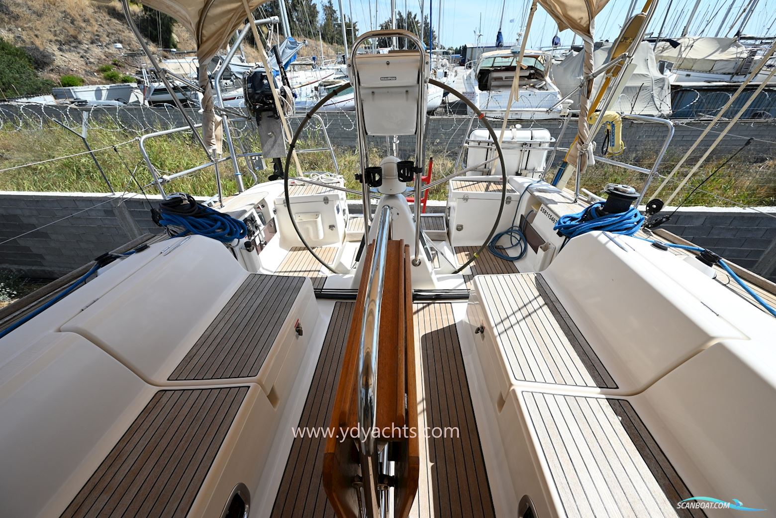 Dufour 44 Performance