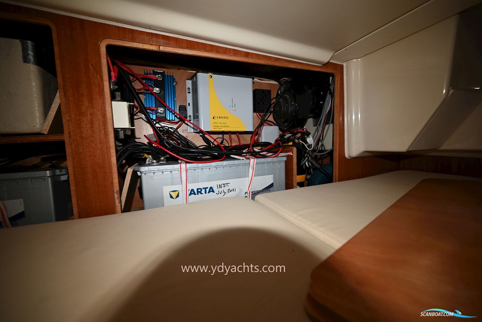 Dufour 44 Performance