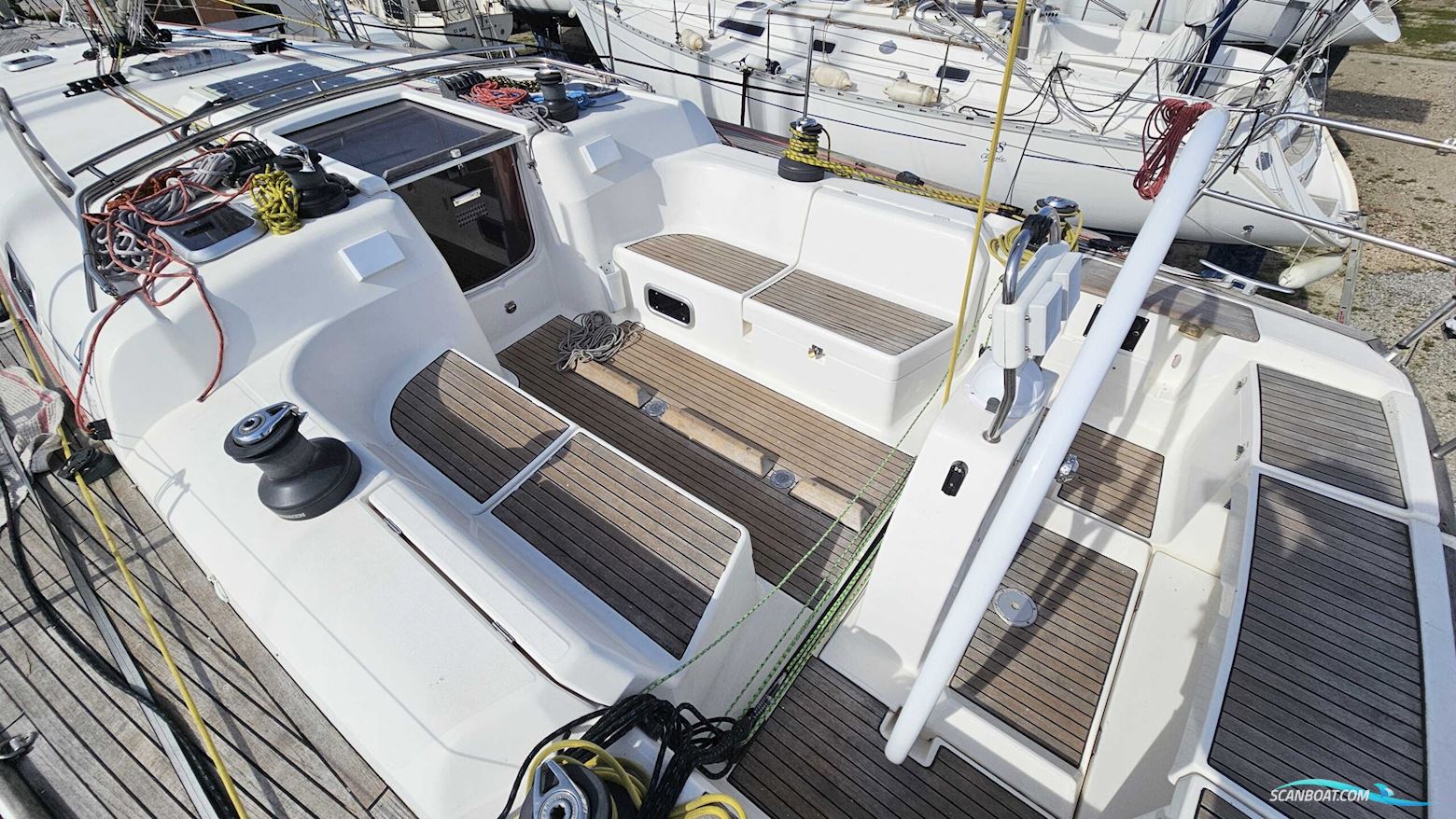 Dufour 44 PERFORMANCE