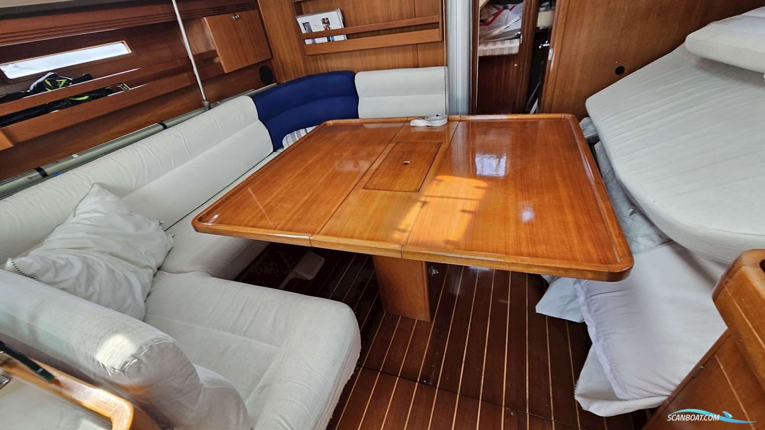 Dufour 44 Performance