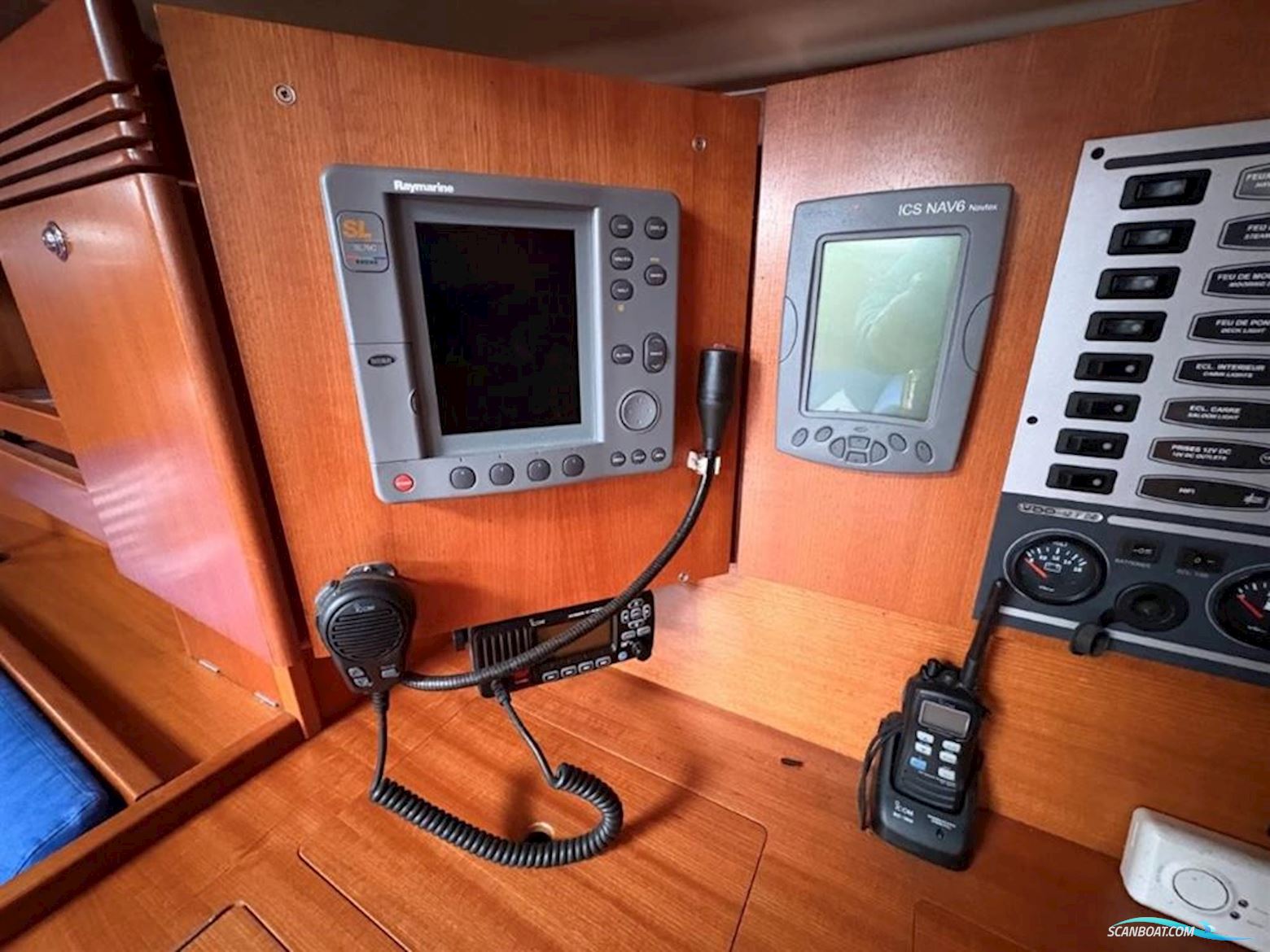 Dufour 44 Performance