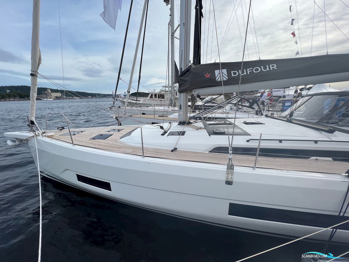 Dufour 470