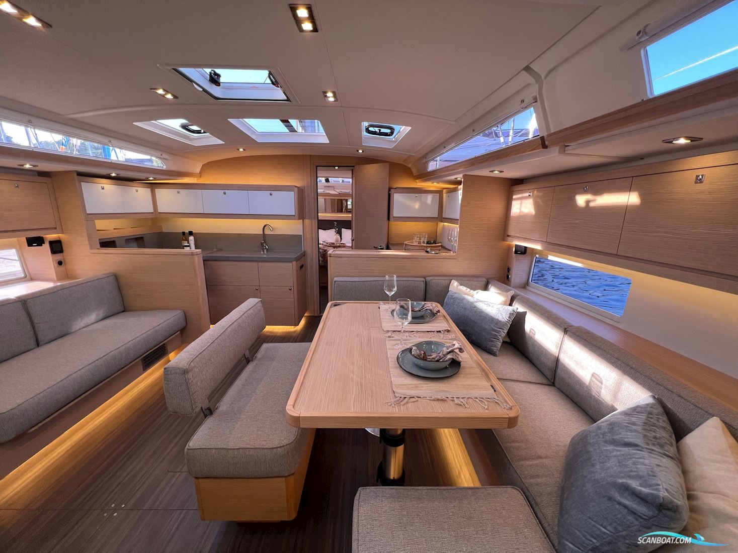 Dufour 470