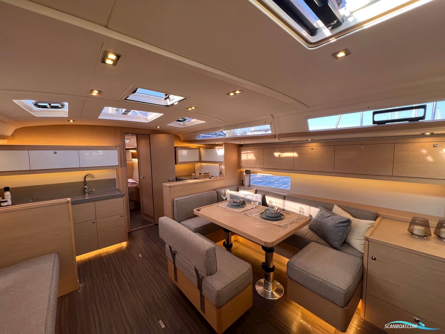 Dufour 470