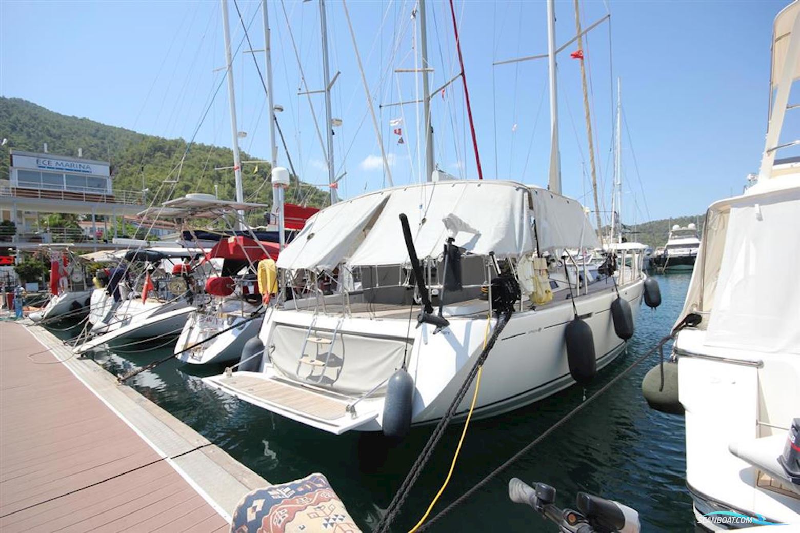 Dufour 525 GL