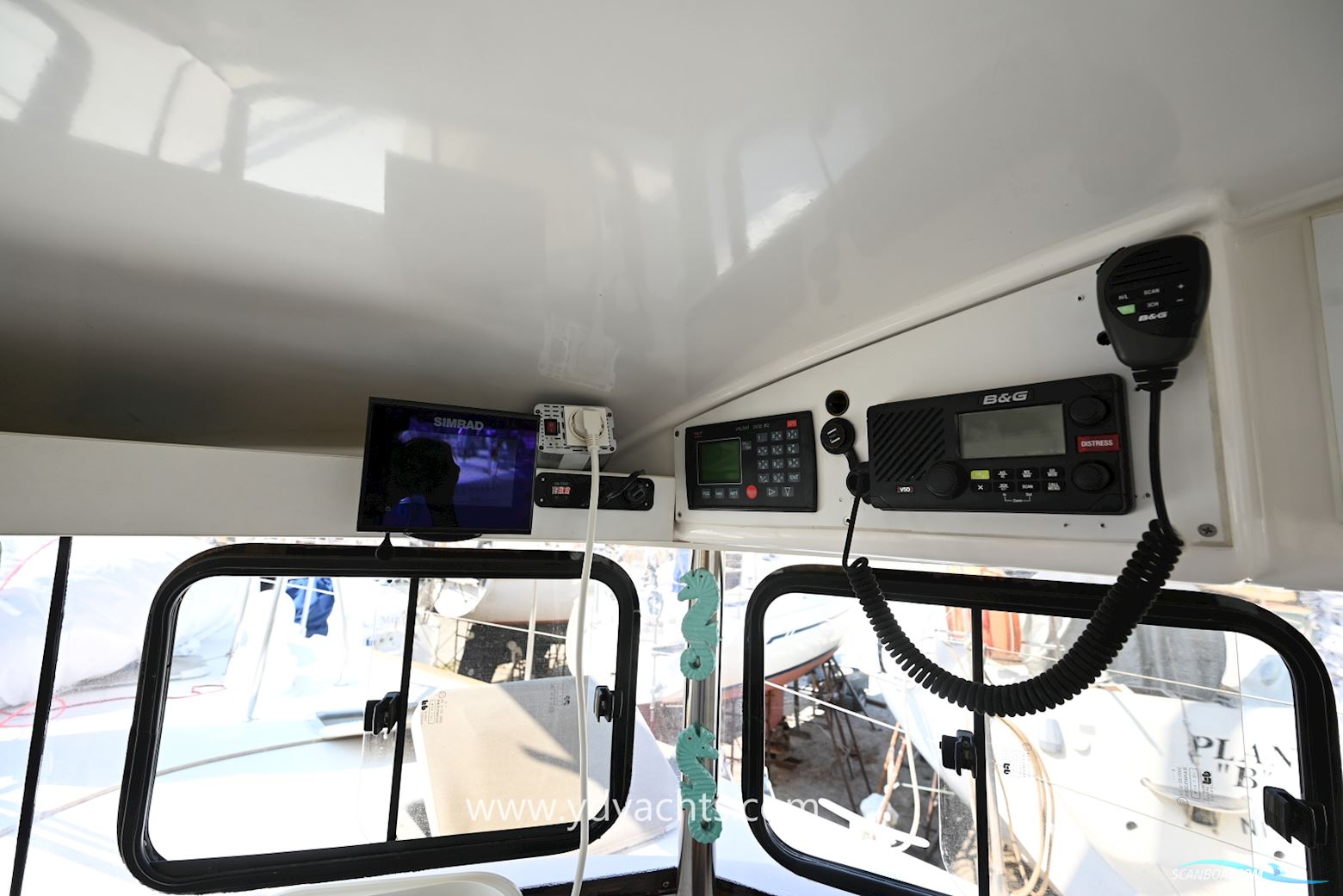 Dufour Atoll 43 Owner's Version