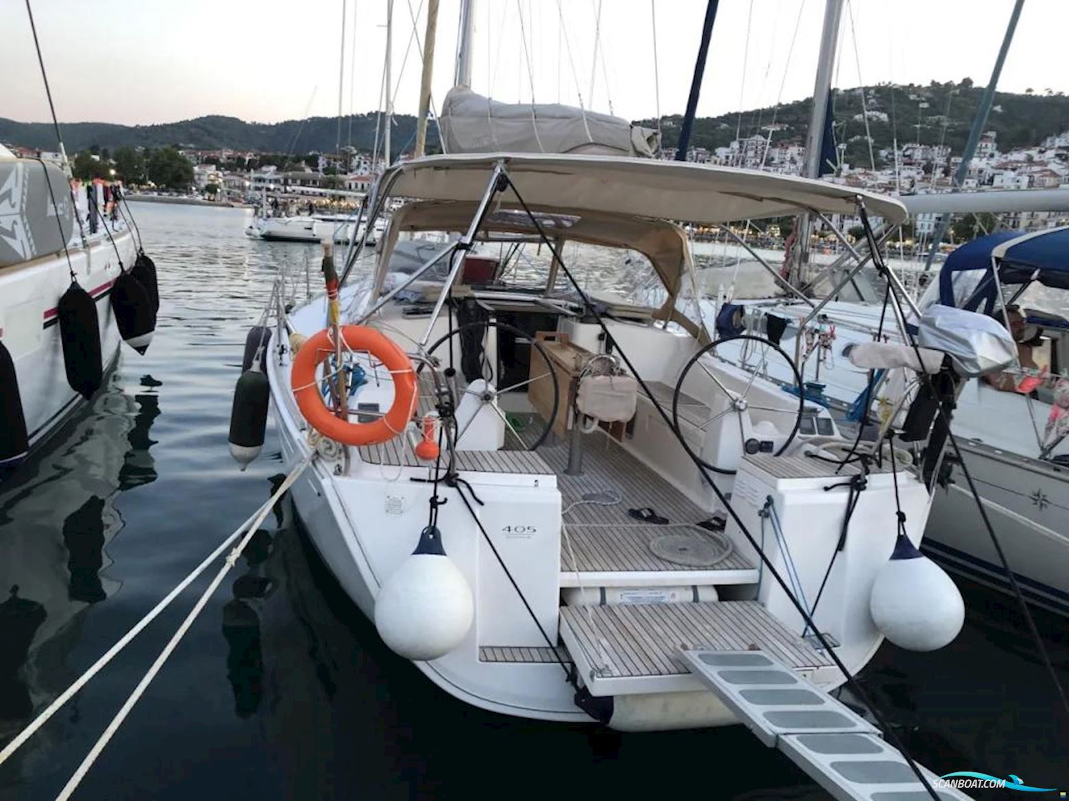 Dufour Grand Large 405