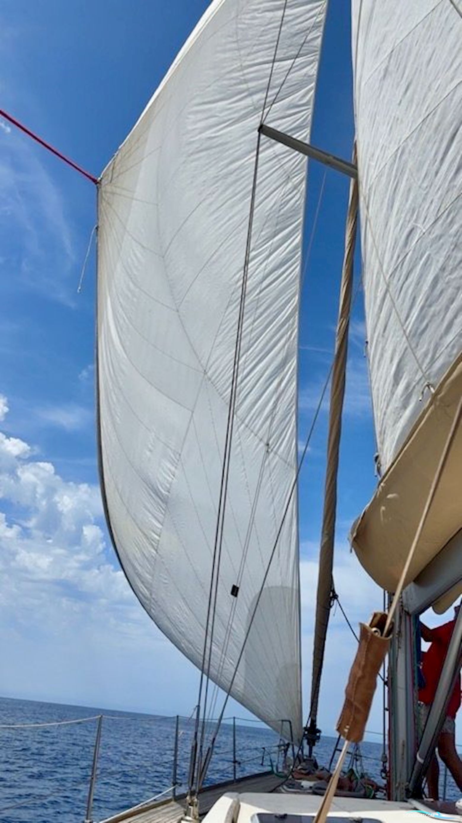 Dufour Yachts 485 Grand Large