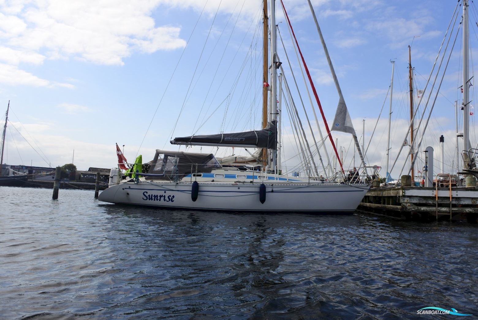 Elan 31/33 Segelboot 1987, mit Volvo Penta D1-30F motor, Dänemark