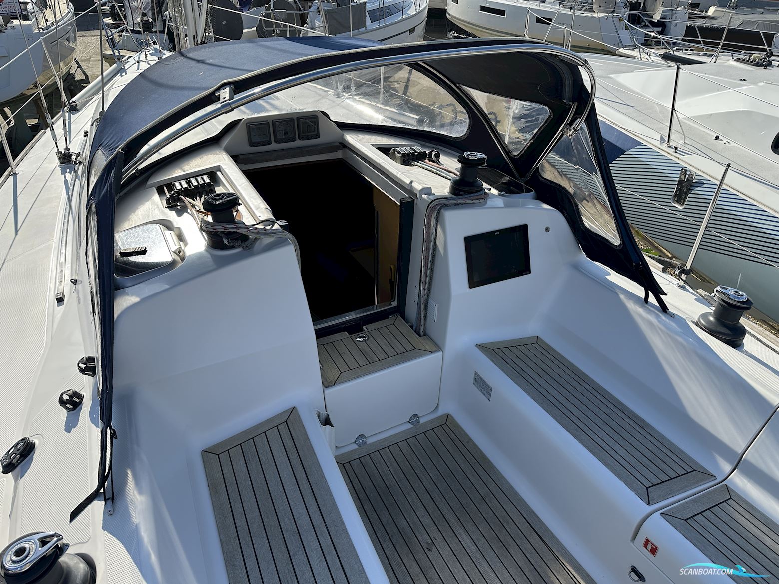 Elan 340