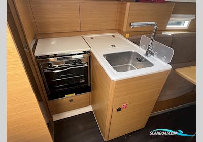 Elan E3 Segelboot 2021, mit Volvo Penta D1-20F motor, Niederlande