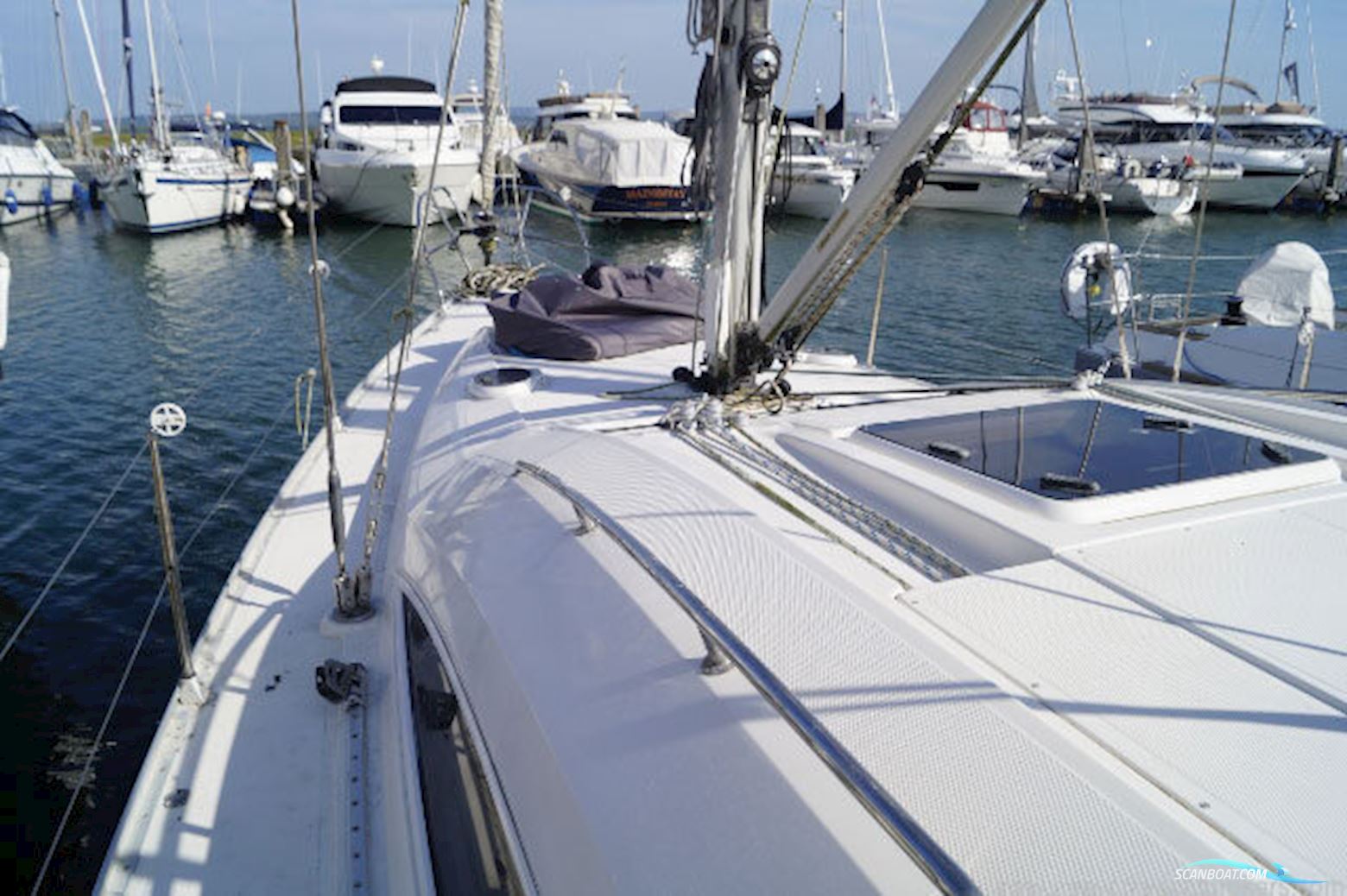 Elan Marine 384 Impression