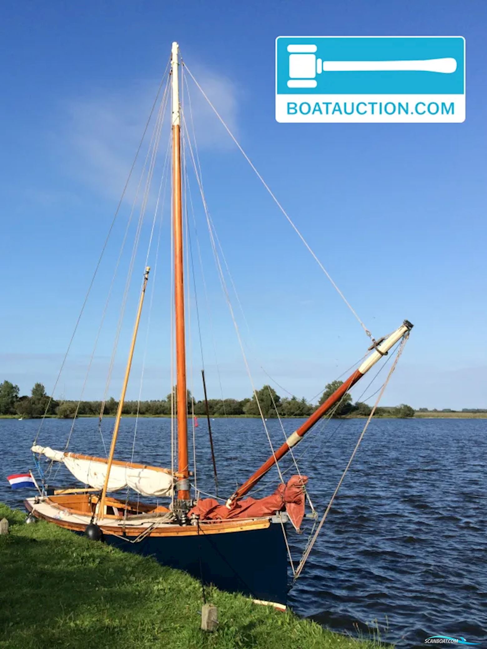 Falmouth Working Boat 690