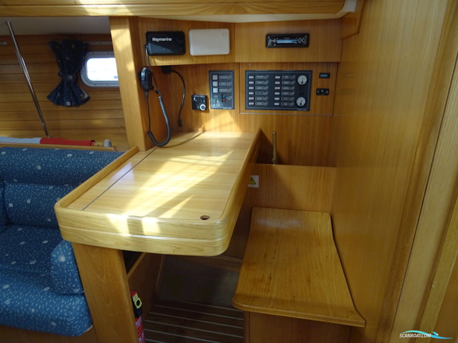 Feeling 36 Lift Keel