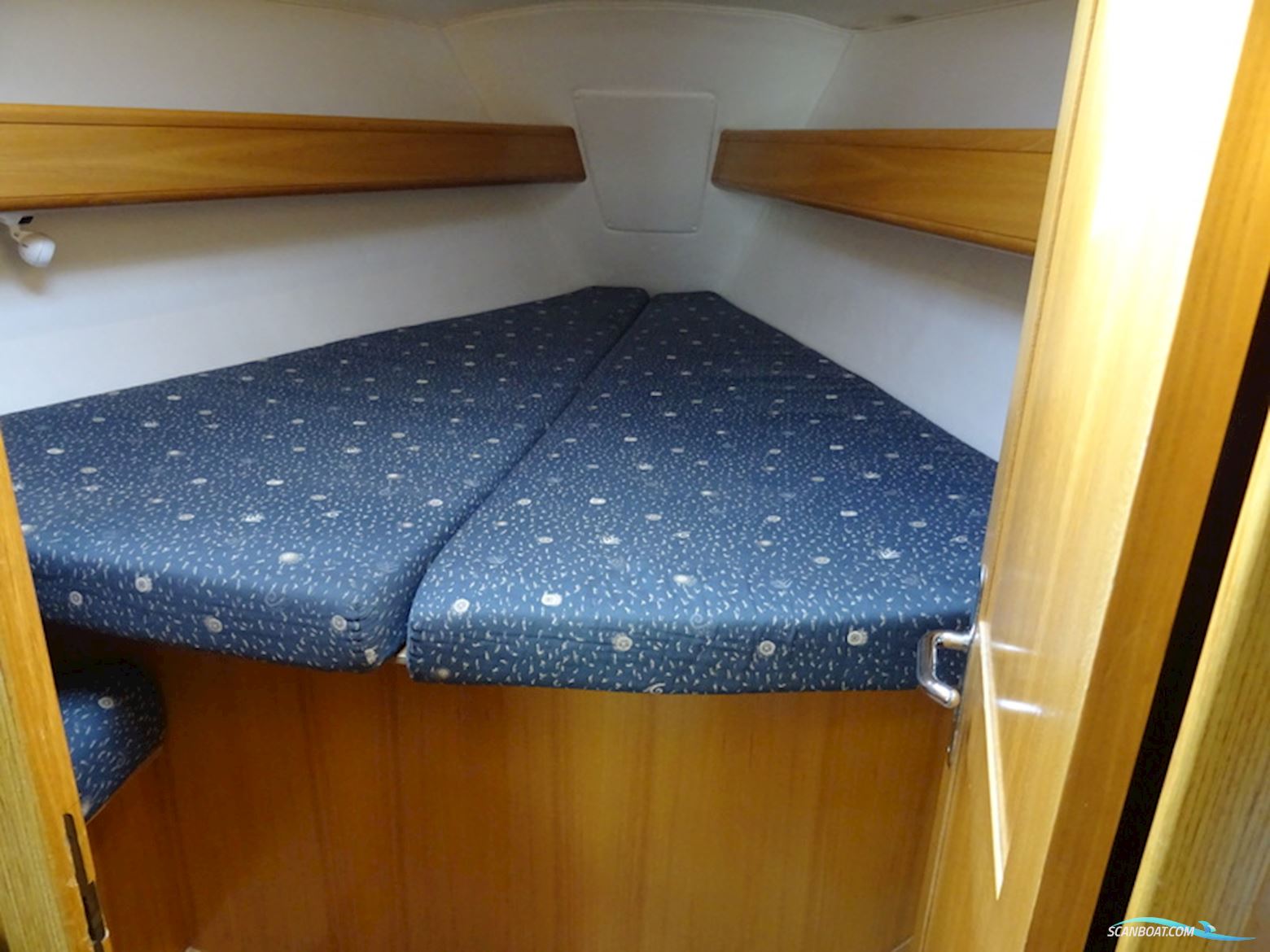 Feeling 36 Lift Keel