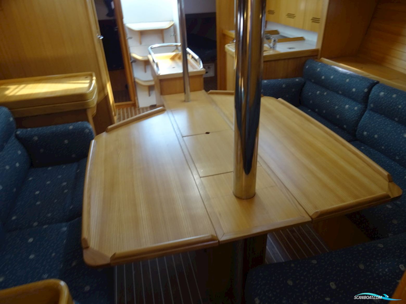 Feeling 36 Lift Keel